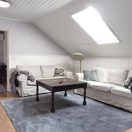 Nummen Ullakko, Vanhan Rauman Kupeessa Apartamento *