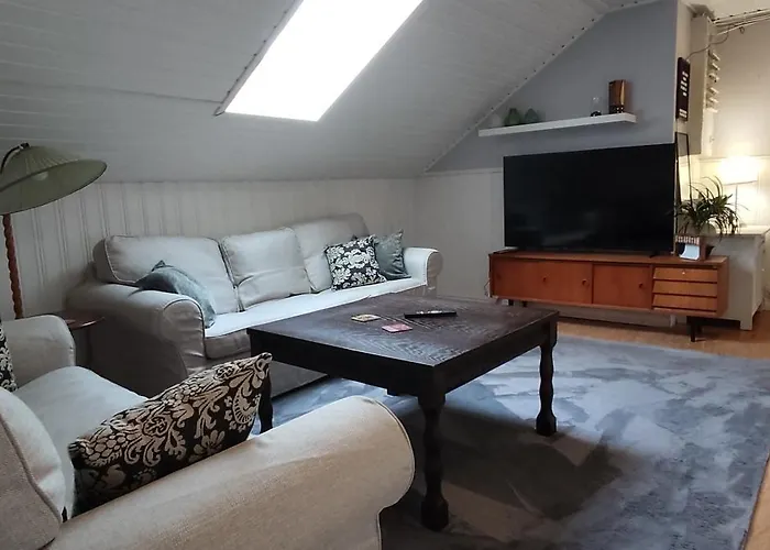 Nummen Ullakko, Vanhan Rauman Kupeessa Апартаменты Раума